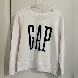 Gap Cropped Sweatshirt in white